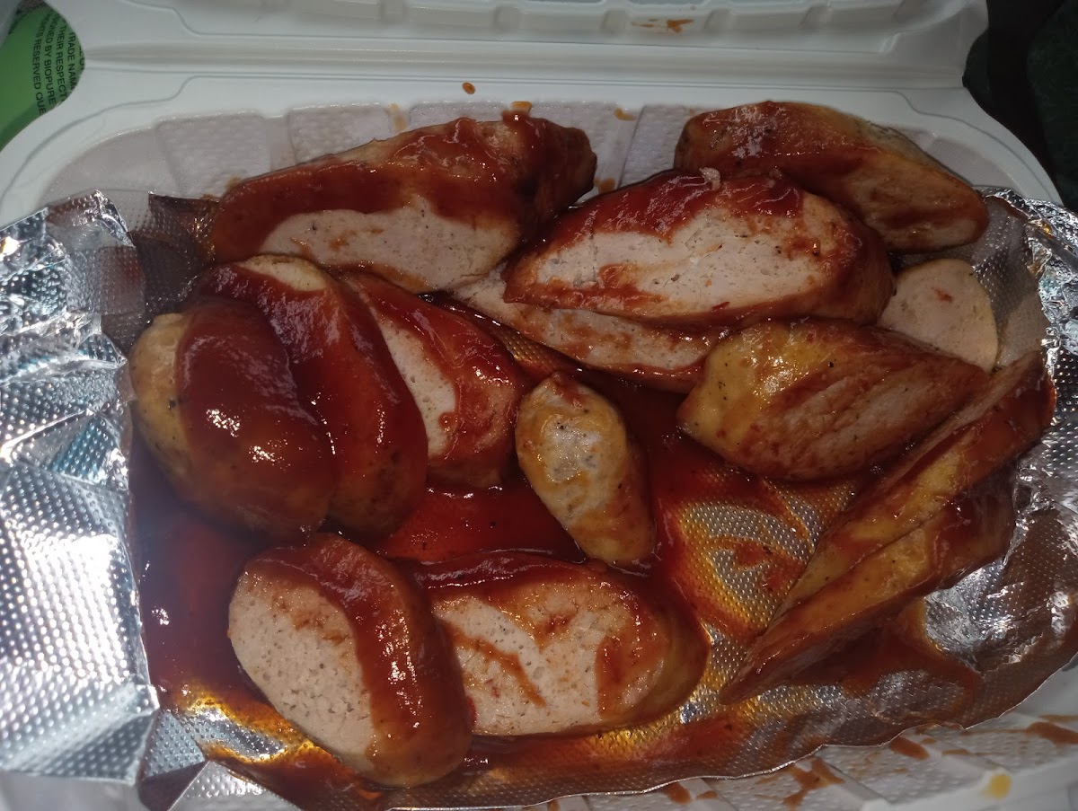 Woody's Bar-B-Que Food Photo - Woody's Bar-B-Que BBQ in Inglewood, CA